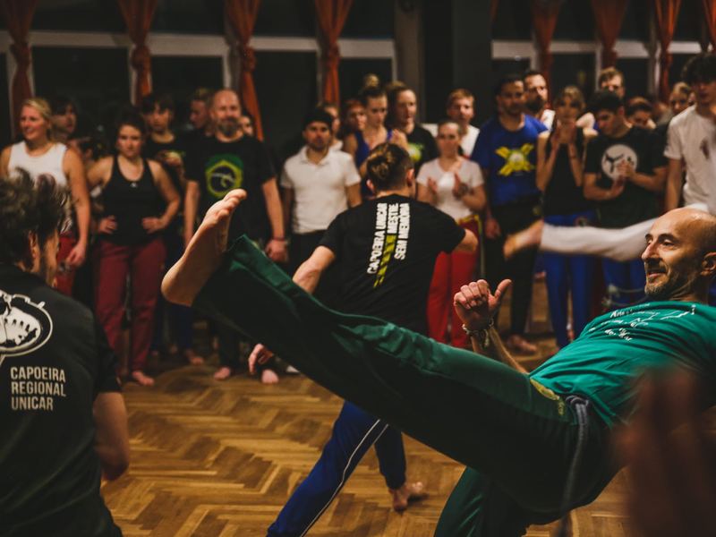 Dorośli w rodzie podczas treningu
